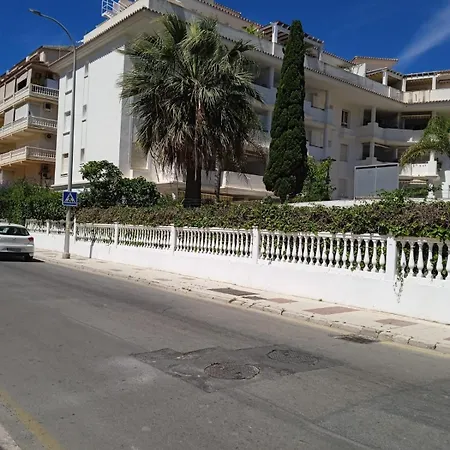 Con Piscina A Pasos Del Mar * Torremolinos