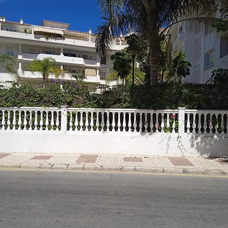 Con Piscina A Pasos Del Mar Daire Torremolinos